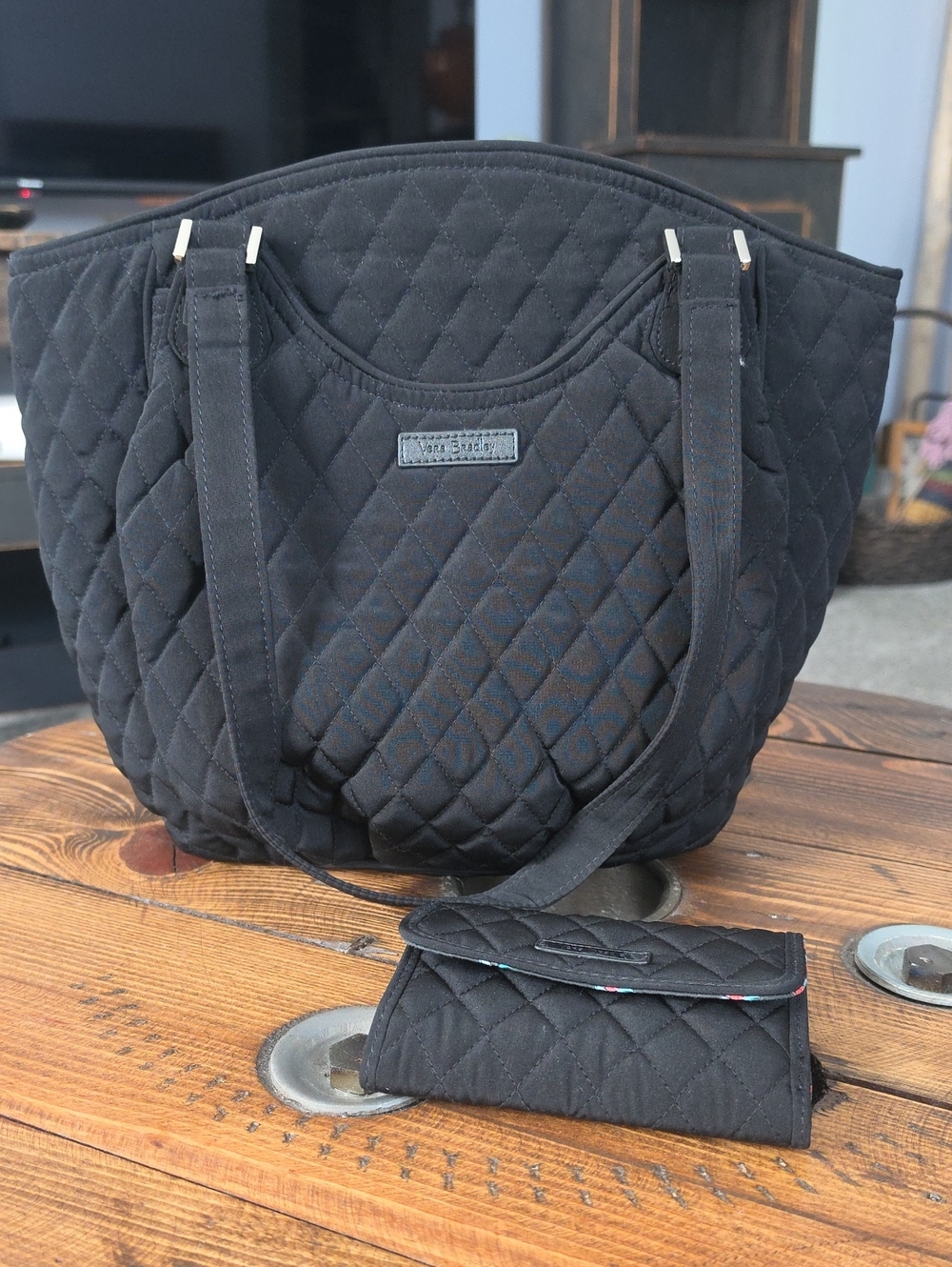 Like New Vera Brabdley Bag & Wallet Set